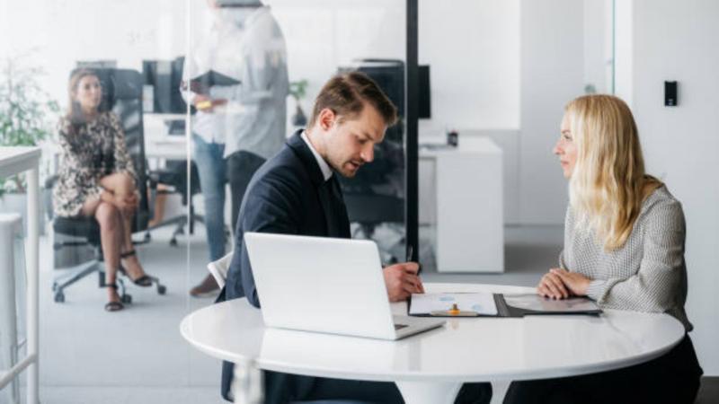 Como Realizar a Implementação da ISO 9001 com Sucesso Como Realizar a Implementação da ISO 9001 com Sucesso